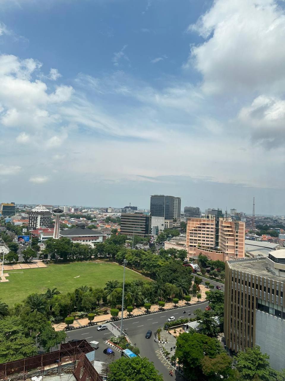 Kumu Warhol Simpang Lima * Semarang